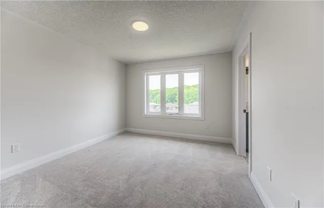 房产图片 28 - 719 Benninger Dr