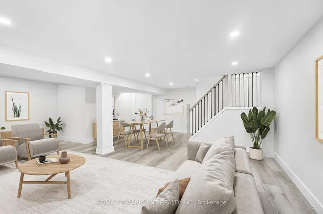 Additional image 39 of 27 Dalton Cres