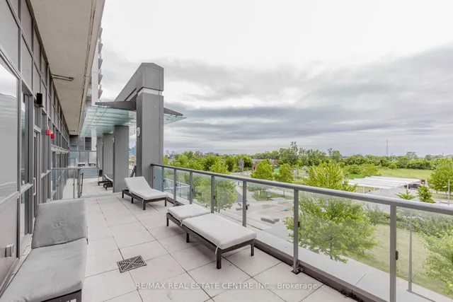 Additional image 39 of 15 Zorra St Unit 506