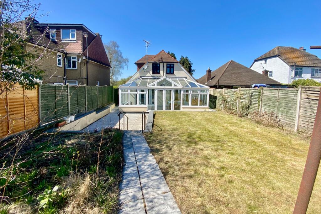 Additional image 25 of Mount Drive, Park Street, St. Albans, Hertfordshire, AL2