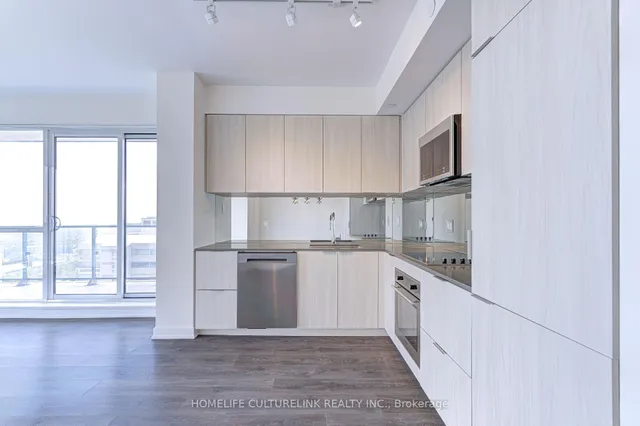 Additional image 14 of 609 Avenue Rd Unit 1704