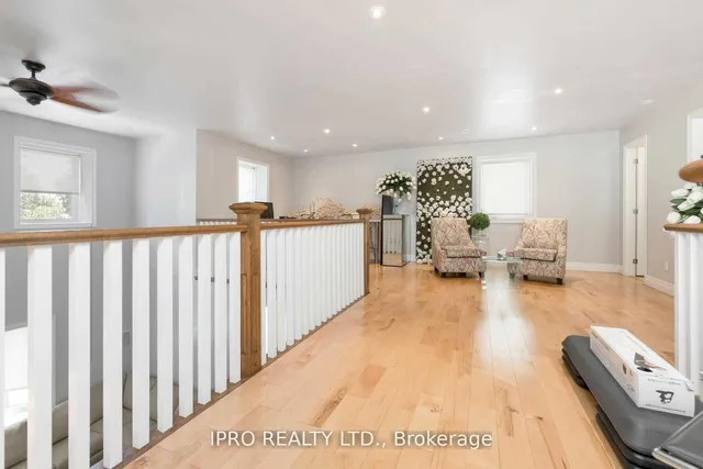 Additional image 22 of 18 Sunset Blvd