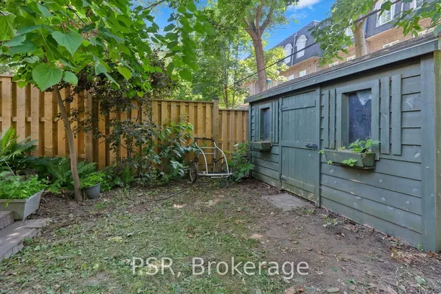 Additional image 35 of 41 Robbins Ave