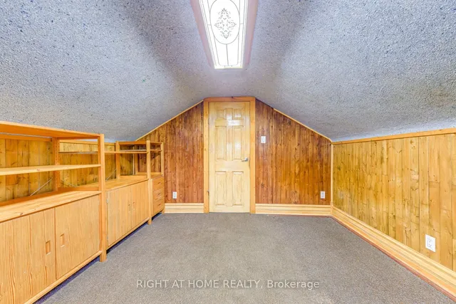 Additional image 24 of 27 Barker Ave