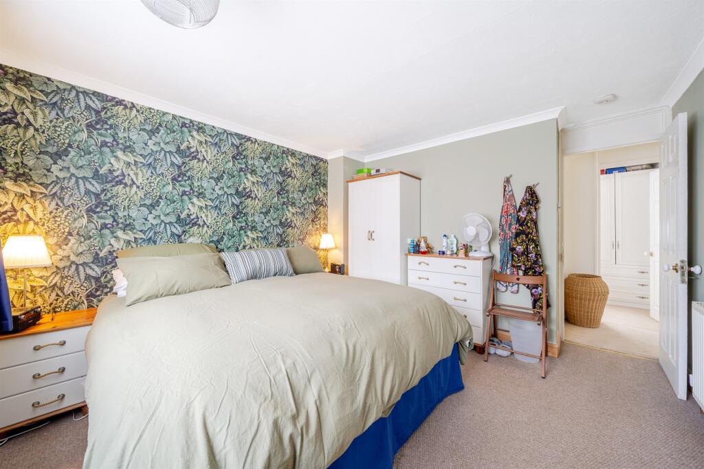 Additional image 13 of Claremont, Bricket Wood, St. Albans