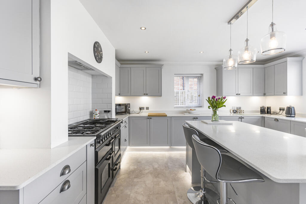 Additional image 4 of The Drive, Welwyn, Welwyn, AL6