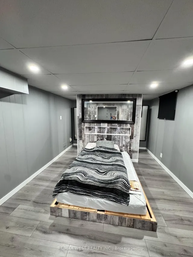 Additional image 21 of 100 Spenvalley Dr