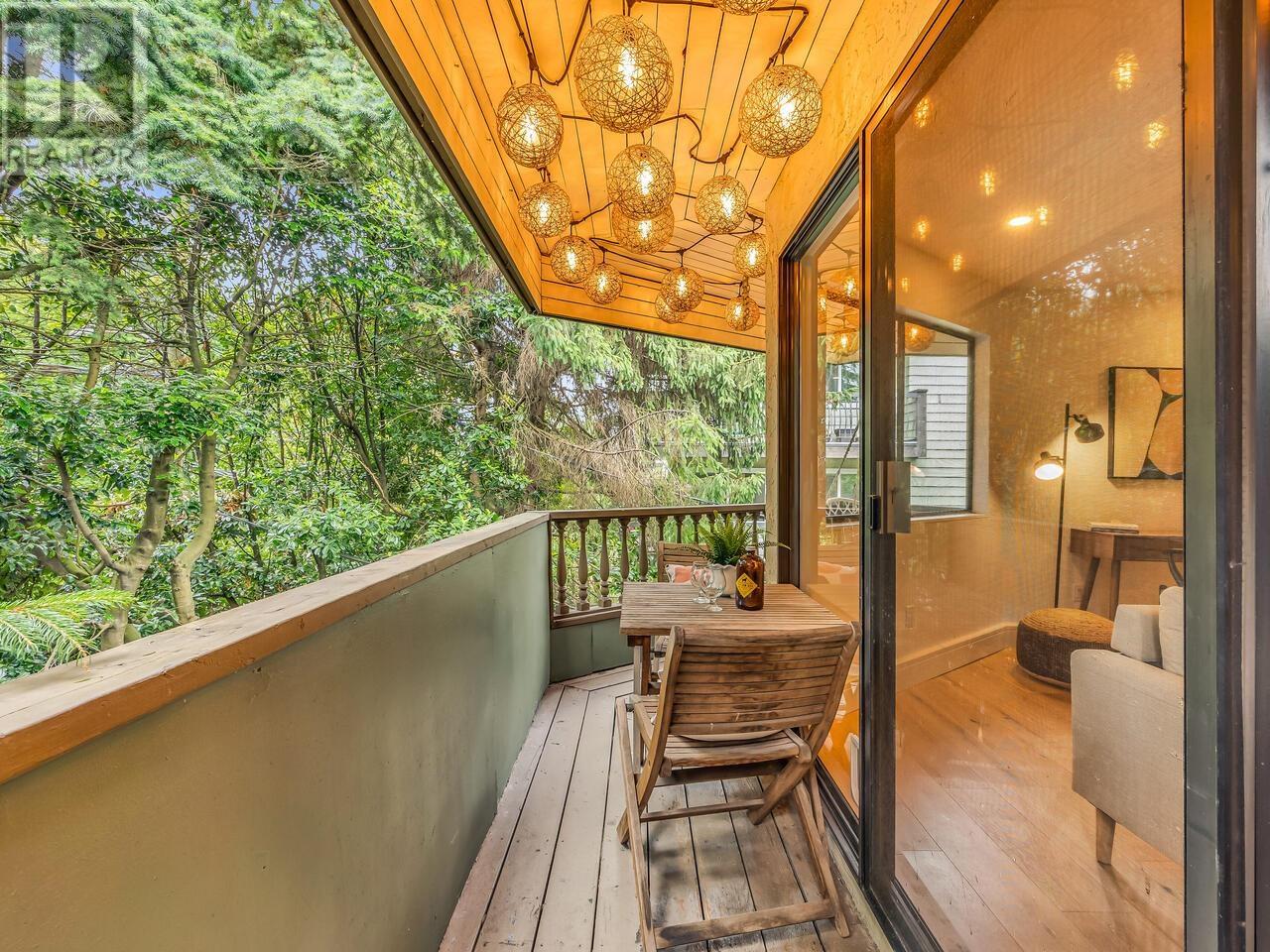 301 350 E 5TH AVENUE|Vancouver, British Columbia V5T1H4