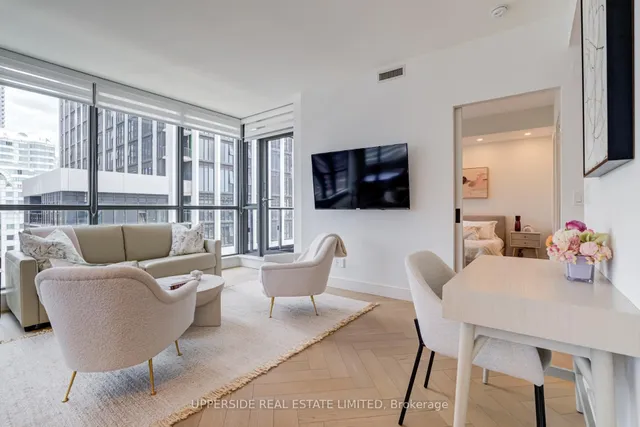 Additional image 7 of 8 Charlotte St Unit 1103