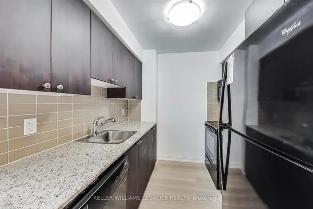 Additional image 7 of 181 Village Green Sq Unit 719