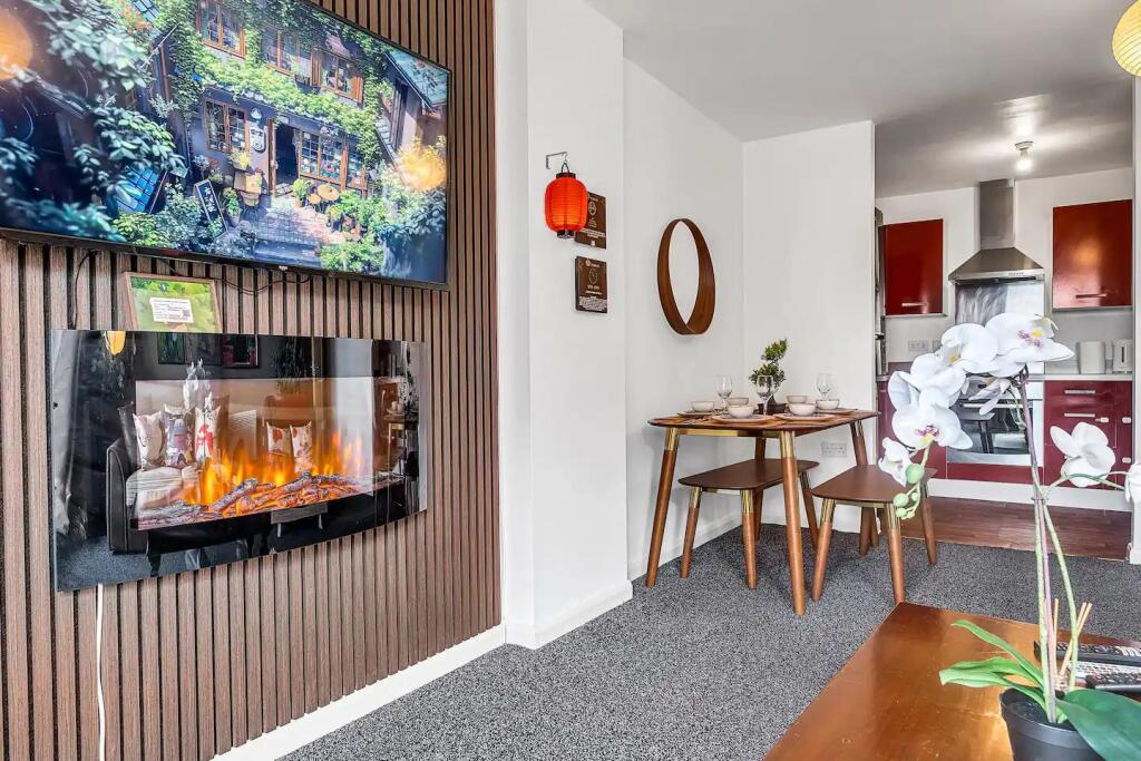 Additional image 45 of 165 Granville Street