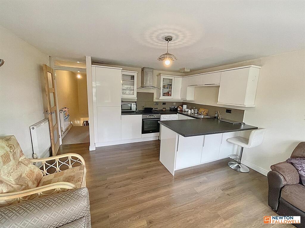 Additional image 5 of Beech Road