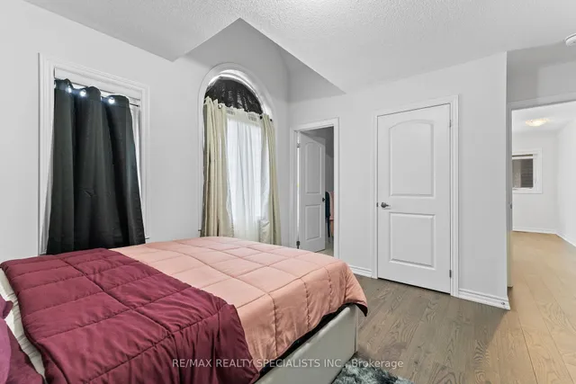 Additional image 26 of 24 Wainwright Dr