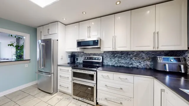 Additional image 11 of 120 Corby Cres