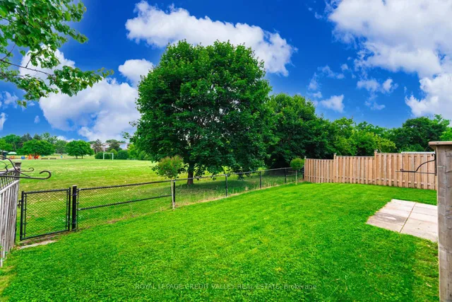 Additional image 35 of 56 Valonia Dr