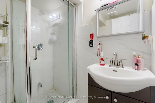 Additional image 35 of 34 Greenbush Cres