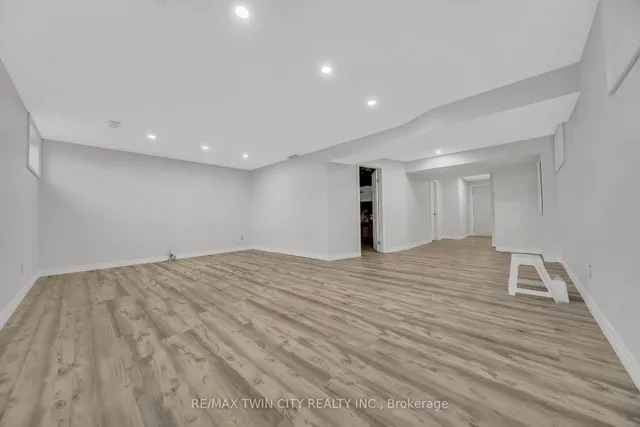 Additional image 29 of 182 Eden Oak Tr