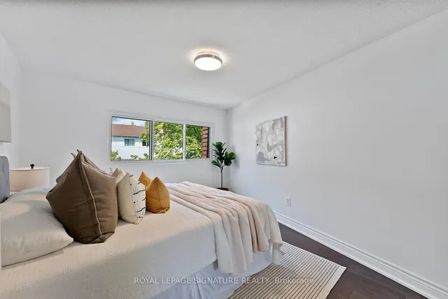 Additional image 30 of 70 Jenny Wrenway