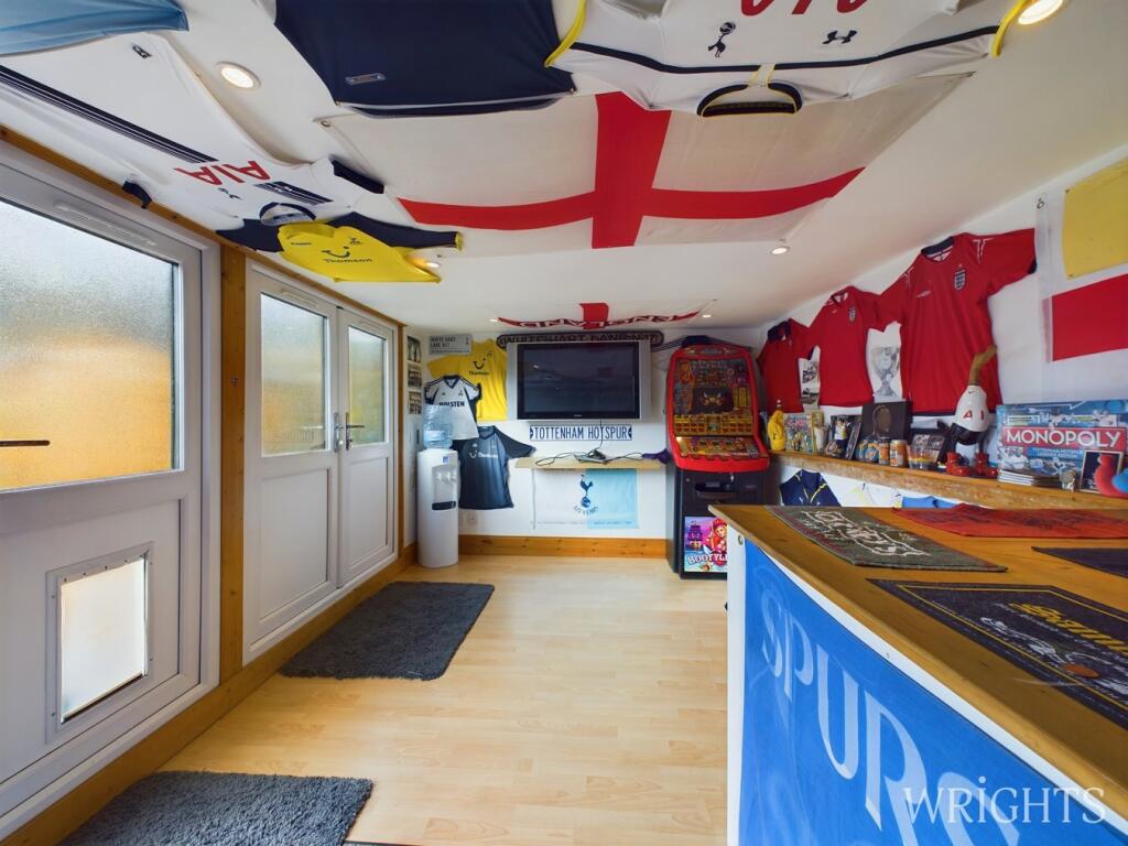 Additional image 25 of West Mead, Welwyn Garden City, AL7