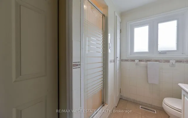 Additional image 21 of 66 La France Rd