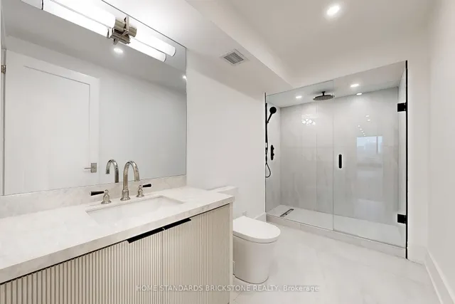 Additional image 23 of 110 Bloor St Unit 1009