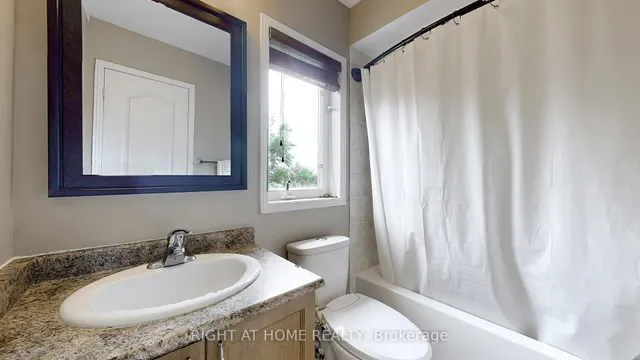 Additional image 23 of 58 Stagecoach Circ