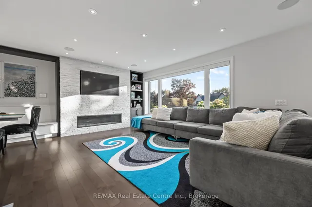 Additional image 16 of 47 Valentine Dr