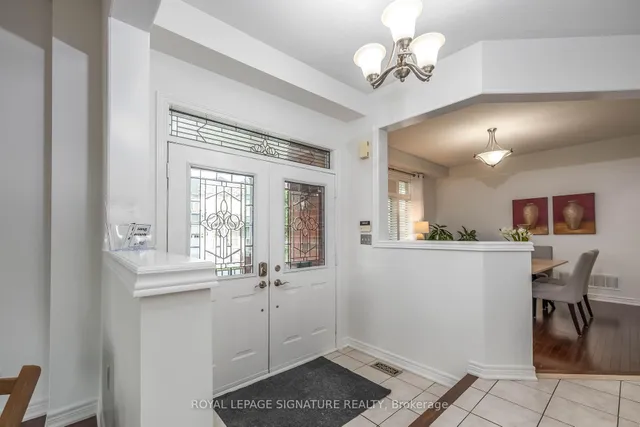 Additional image 4 of 1 Skylar Circ