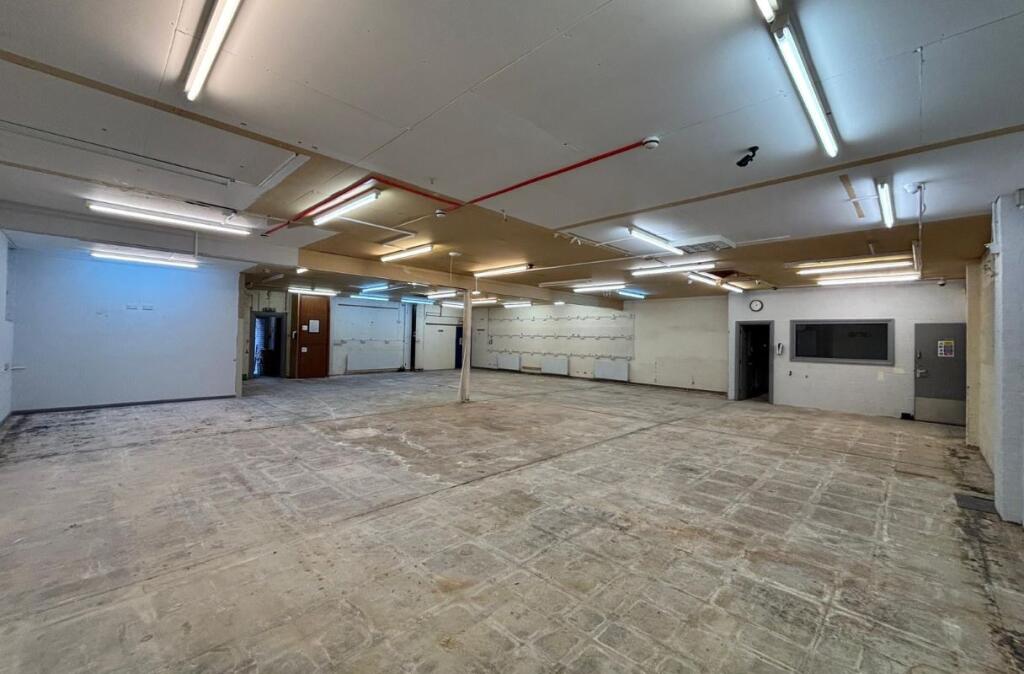 Additional image 18 of 23 Porters Wood, St Albans, Hertfordshire, AL3 6PQ