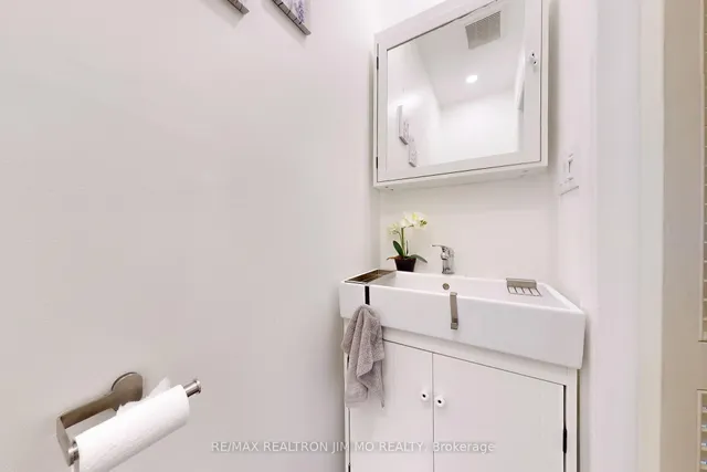 Additional image 17 of 1 Amberdale Dr