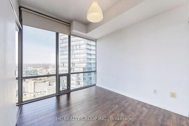 Additional image 17 of 38 Grenville St Unit 3303