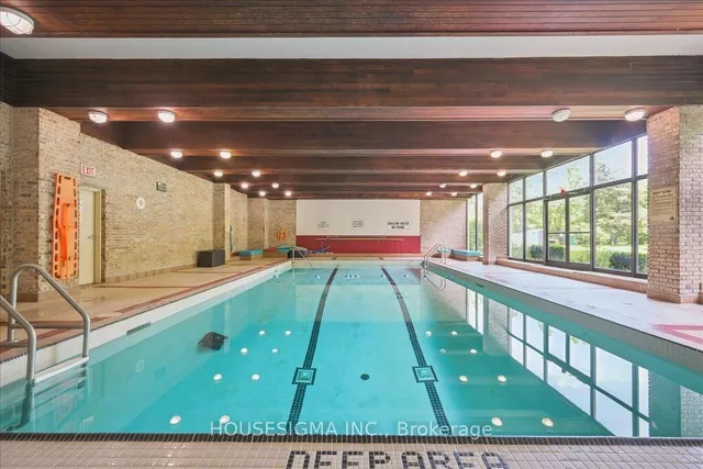 Additional image 16 of 1359 White Oaks Blvd Unit 1605