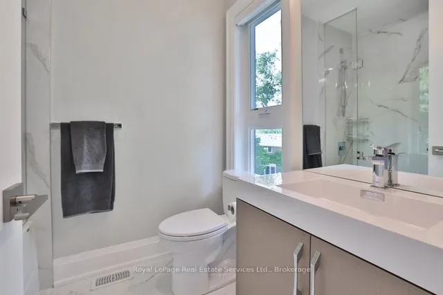 Additional image 26 of 182 Charnwood Dr