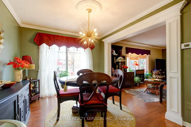 Additional image 39 of 47 Nuttall St
