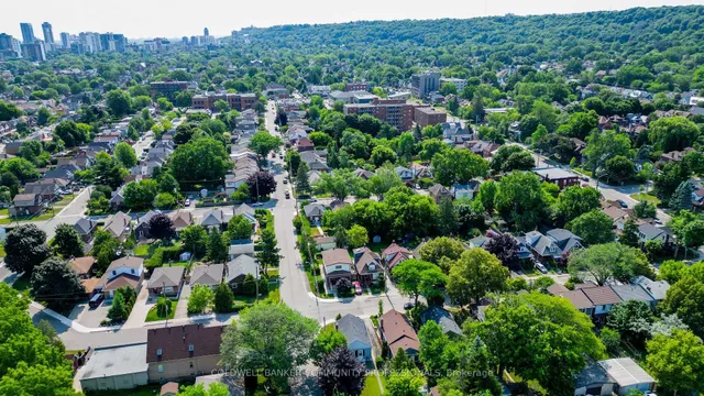 Additional image 39 of 29 Linwood Ave