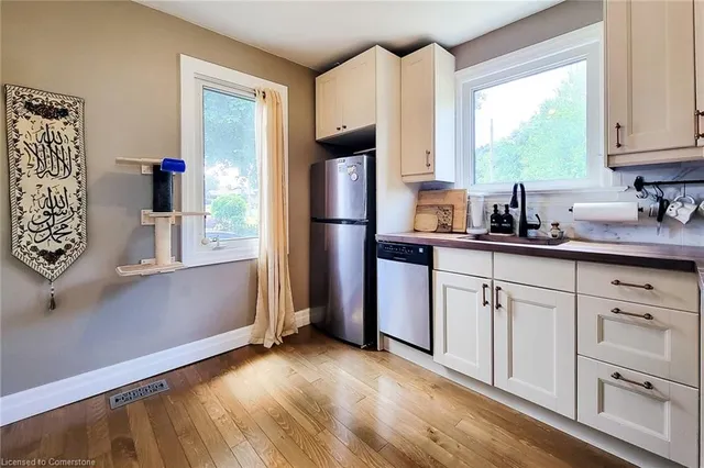 Additional image 26 of 345 Hawkridge Ave