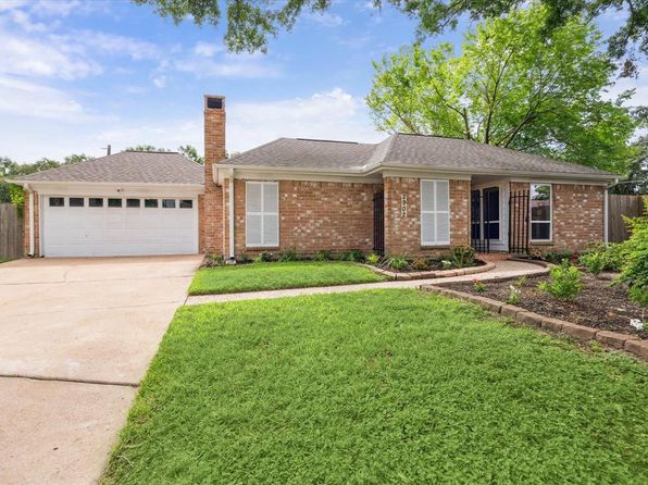 2902 Triway Ln, Houston, TX 77043