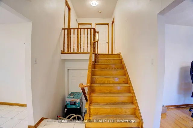 Additional image 7 of 71 Kingsview Blvd