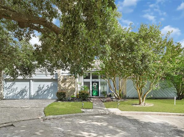 202 Old Bridge Lk, Houston, TX 77069