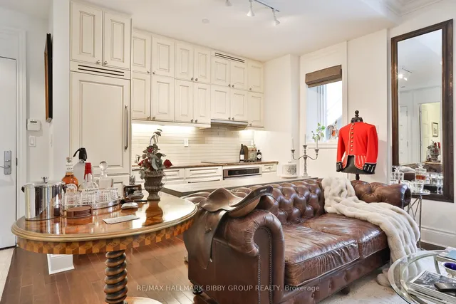 Additional image 21 of 22 Leader Lane Unit 520