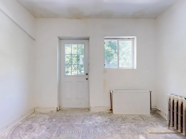 Additional image 39 of 778 Pape Ave