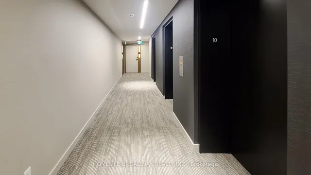 Additional image 43 of 327 King St Unit 1005