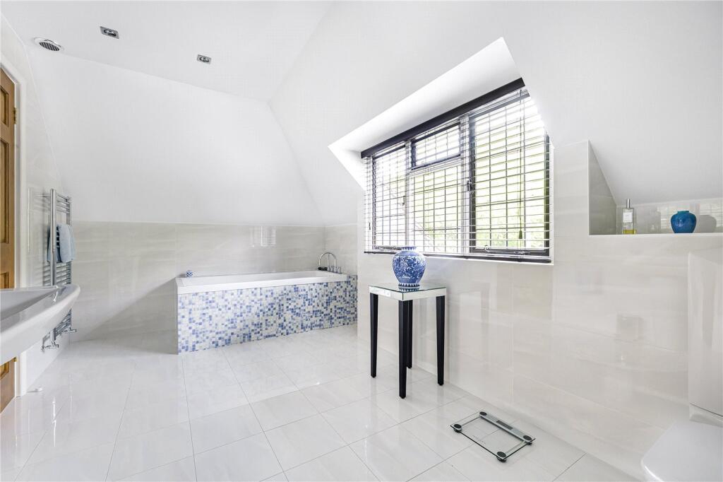 Additional image 19 of Essendon Manor, Essendon, Hertfordshire, AL9