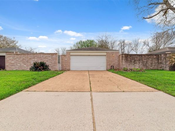 16123 Ridgegreen Dr, Houston, TX 77082
