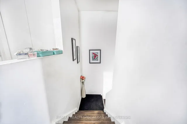 Additional image 20 of 1 Craigleigh Cres