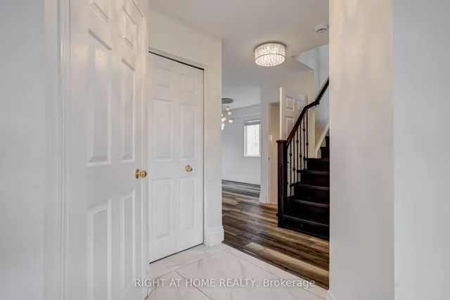 Additional image 4 of 131 Peach Blossom Cres