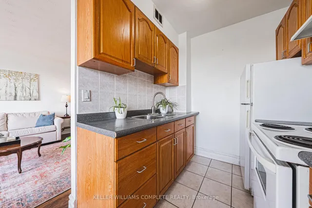 Additional image 9 of 101 QUEEN St Unit 606