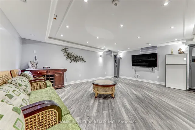 Additional image 36 of 28 Billancourt Cres