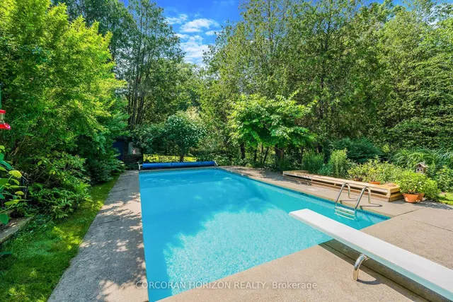 Additional image 31 of 8 Sunbridge Cres