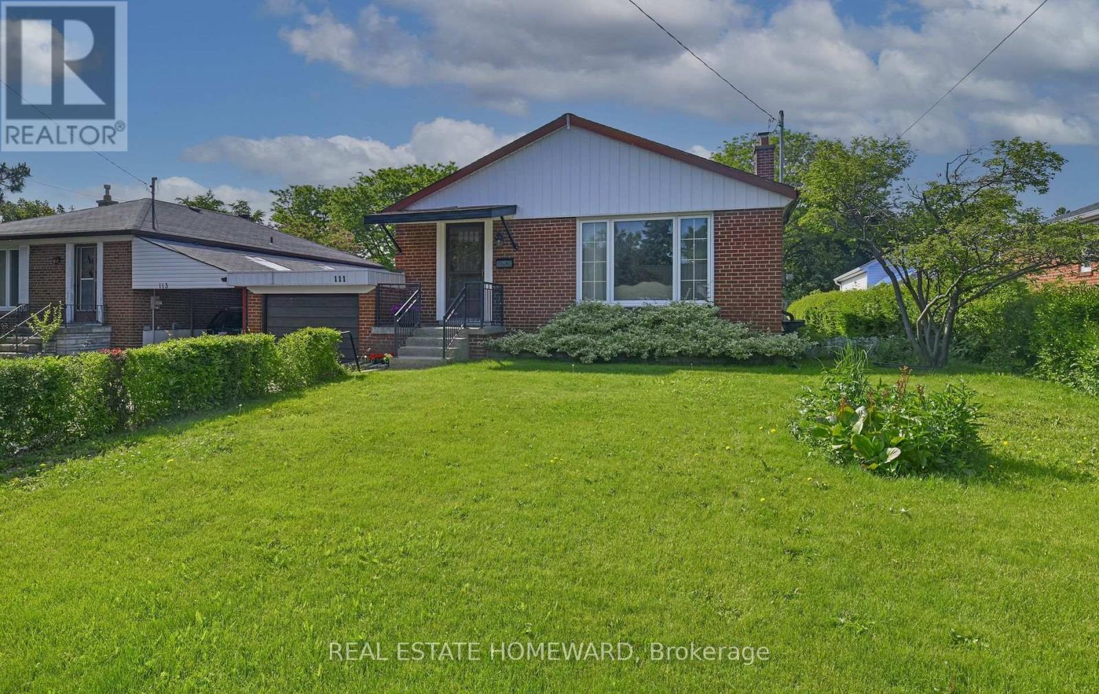 111 SURREY AVENUE|Toronto (Wexford-Maryvale), Ontario M1R1H2